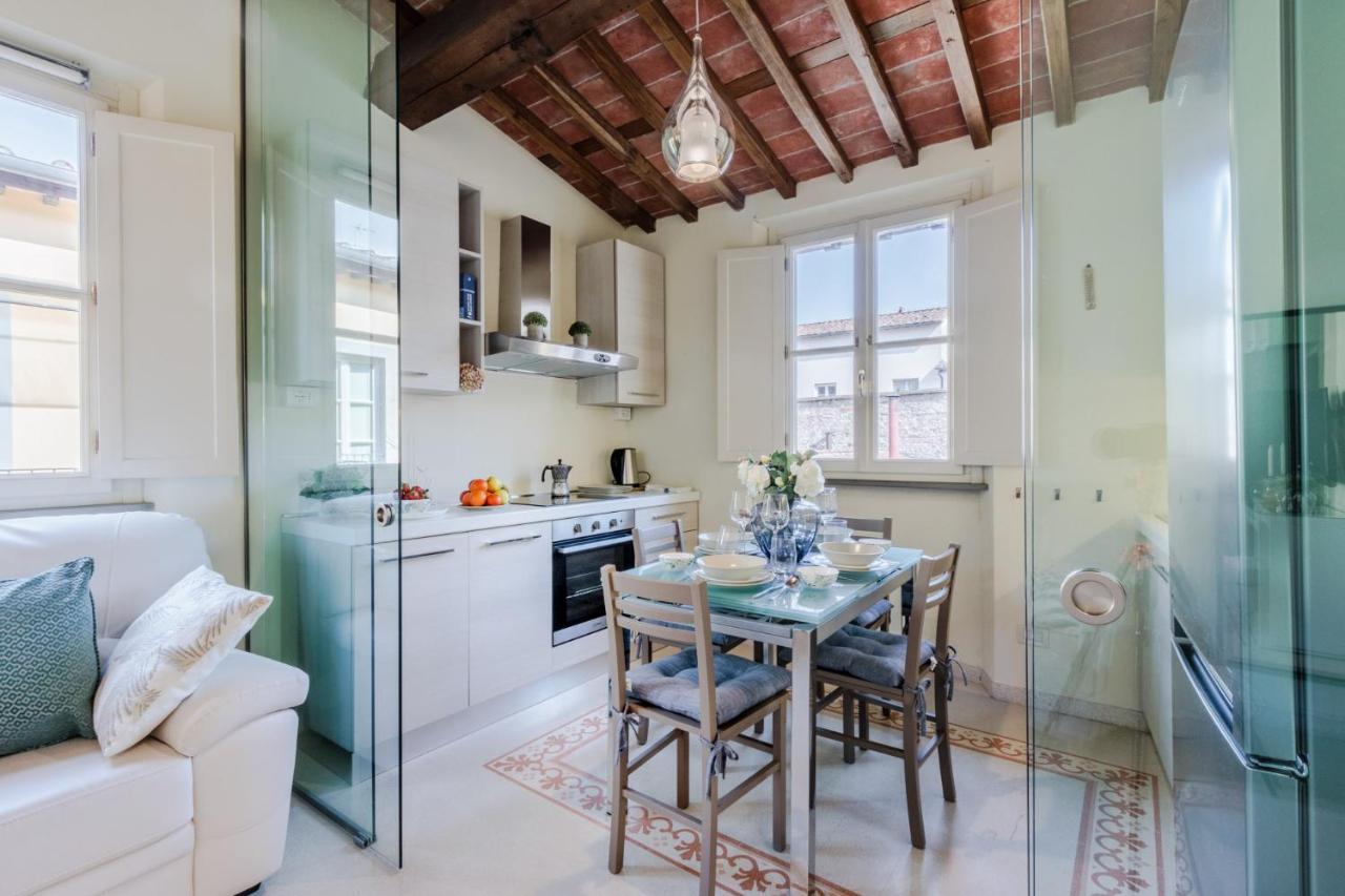 Helene Smart Flat With Elevator Inside Lucca Apartment Exterior foto