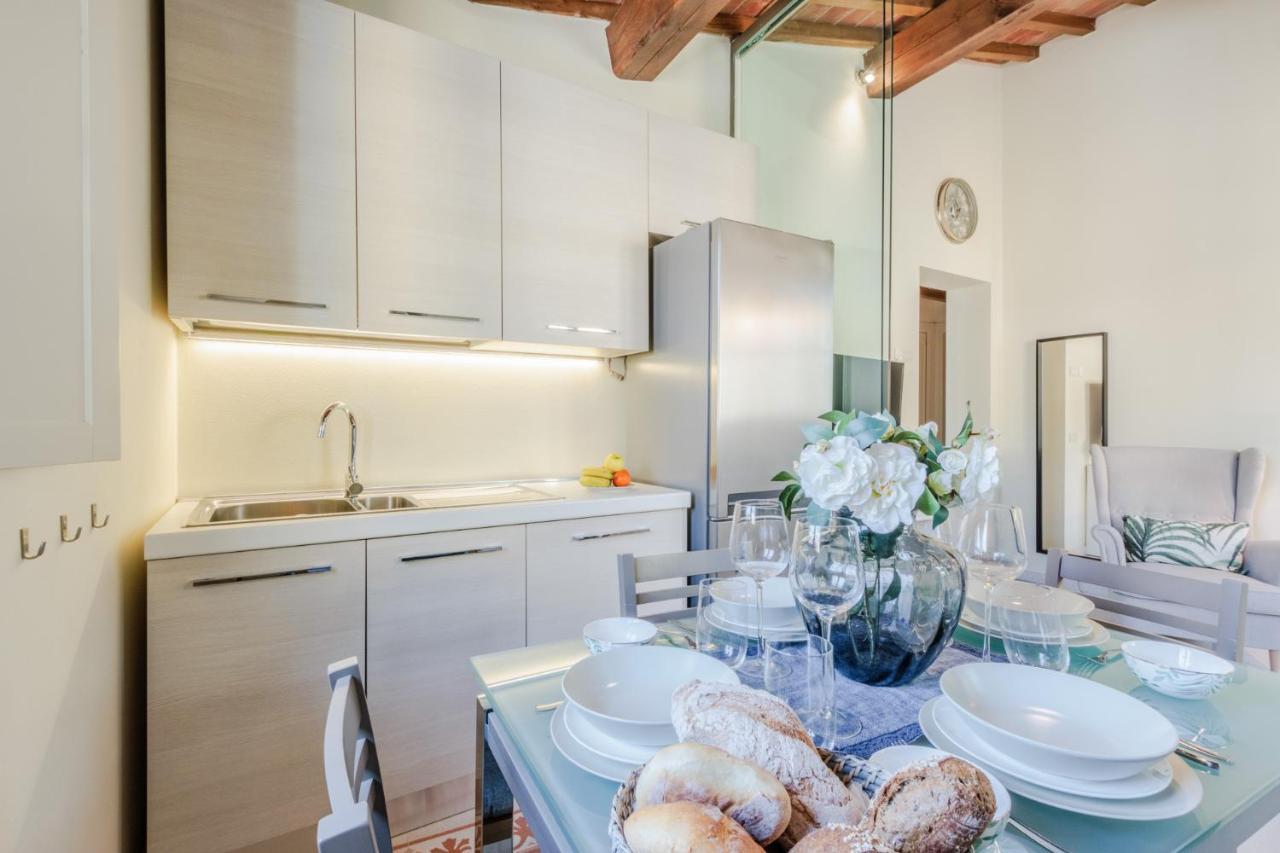 Helene Smart Flat With Elevator Inside Lucca Apartment Exterior foto