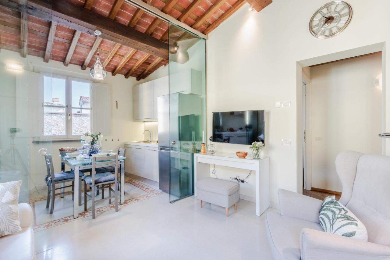 Helene Smart Flat With Elevator Inside Lucca Apartment Exterior foto