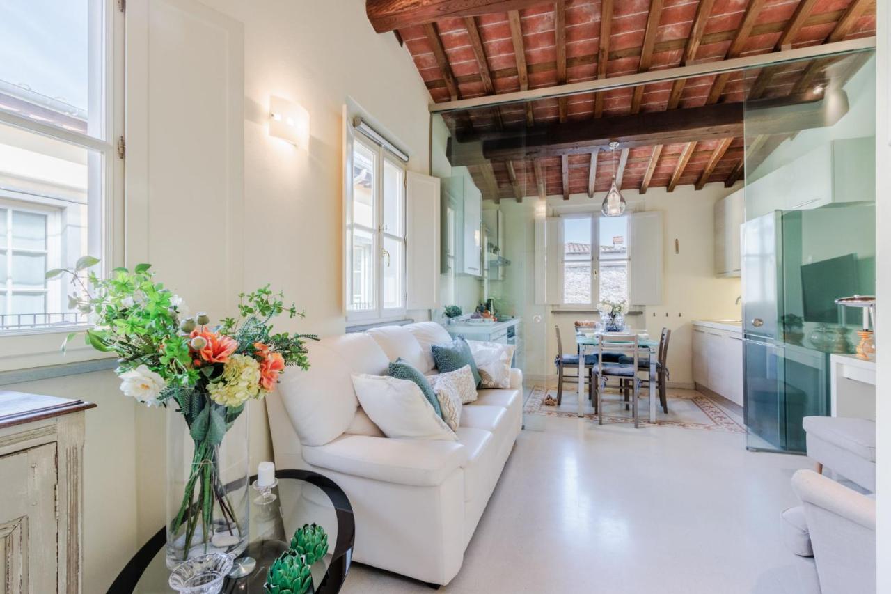 Helene Smart Flat With Elevator Inside Lucca Apartment Exterior foto